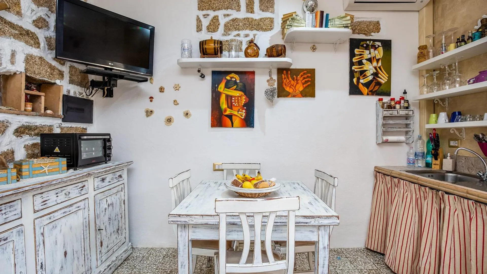 דירות Tipica Casa A סן פנטלאו 0*,  איטליה